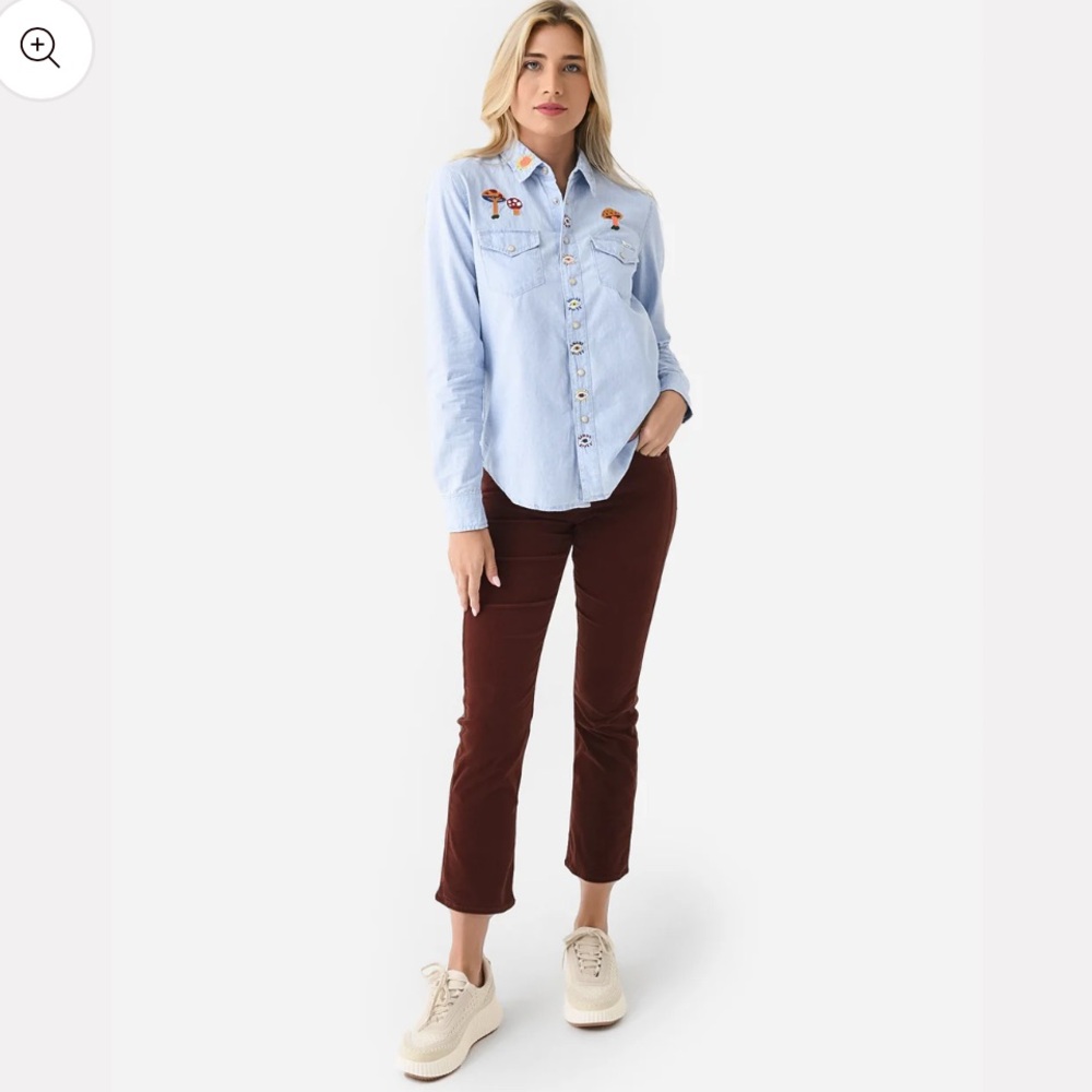 Mother mid-rise Rider Ankle corduroy pants. Wash: Rum Russian. Size 32